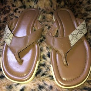 Gucci flip flops